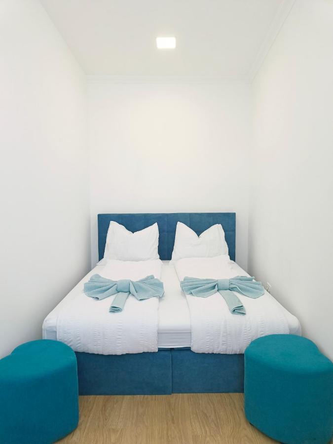 Ruyi Holiday Sopron Bagian luar foto